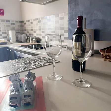 Modern Spacious 2bd Penthouse With 2 Terraces - Close To Airport Appartement *